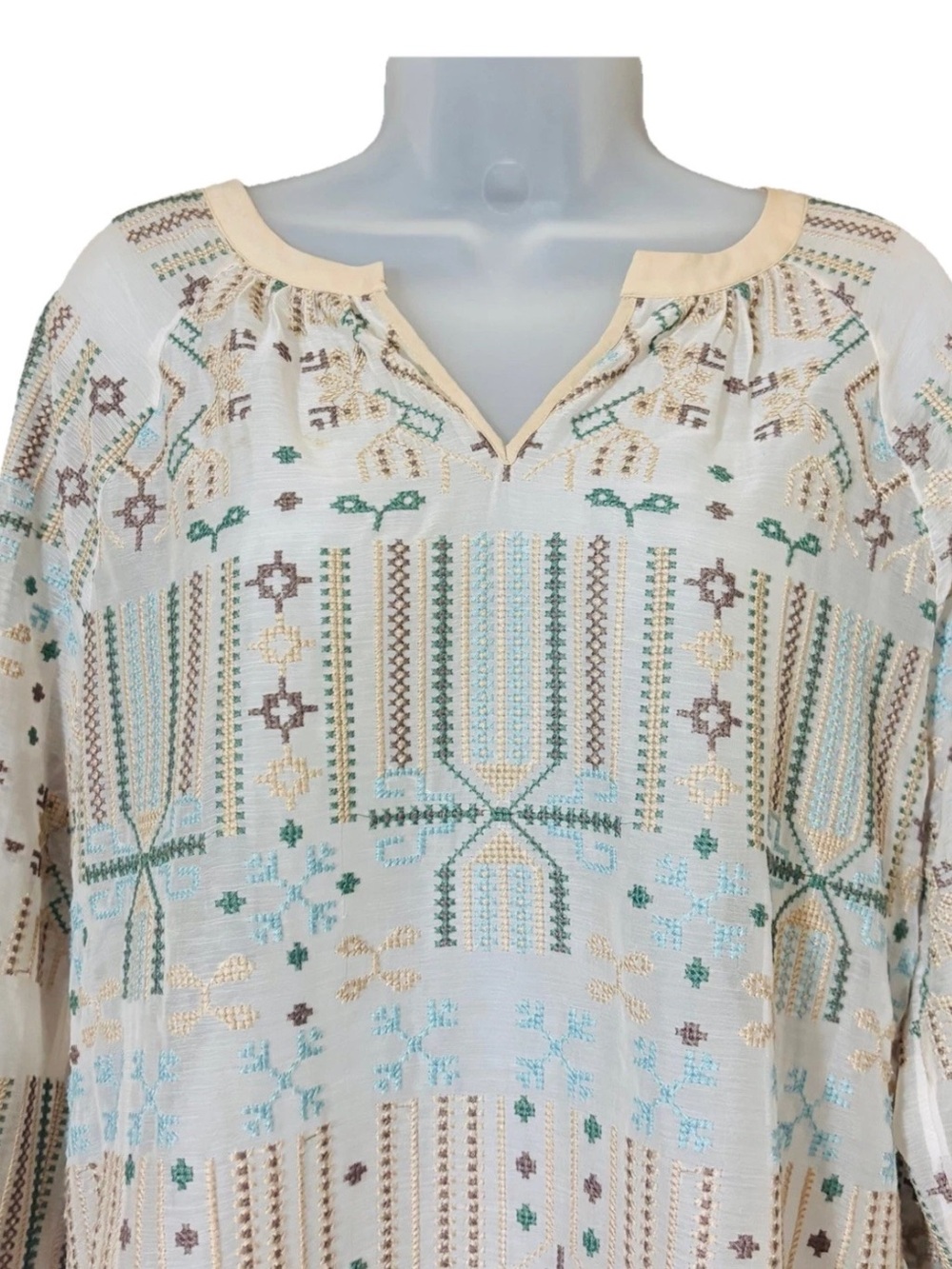 Soft Surroundings Womens Size M Top Sanibella Embroidered Semi Sheer *NO CAMI - Picture 2 of 12